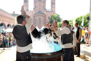 Traditional printers' baptism, Gautschen © Kristina Schäfer