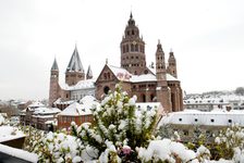 Bildergalerie Dom St. Martin Mainzer Dom St. Martin Schneebedeckter Mainzer Dom