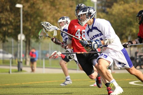 Lacrosse-Spieler der Mainz Musketeers auf dem Spielfeld