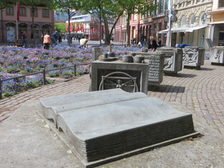 Letterndenkmal Liebfrauenplatz