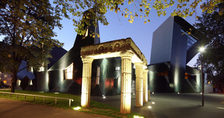 Synagoga w Moguncji nocą