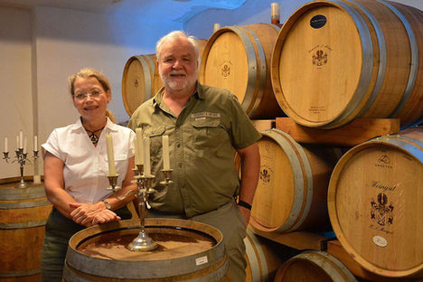 Dagmar und Horst Menger im Barriquekeller