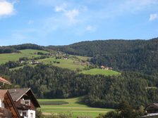 Wiesen und Wälder rund um Rodeneck